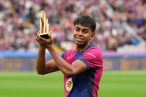 次节前7次出手全部命中！杜兰特半场21分4篮板5助攻（第二节开局7投全中，杜兰特半场砍下21分4篮板5助攻）