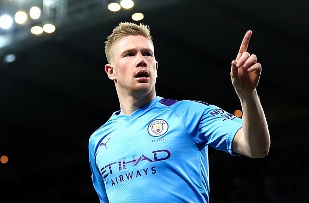 绿帽哥：皇马对阿诺德的表现极为不满，32万欧周薪却频受伤（绿帽哥：皇马对阿诺德表现颇感失望，拿着32万欧周薪仍伤病缠身）