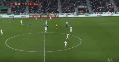 动漫展示欧冠新一轮第一比赛日的结果：（动画版欧冠新一轮首日赛果）