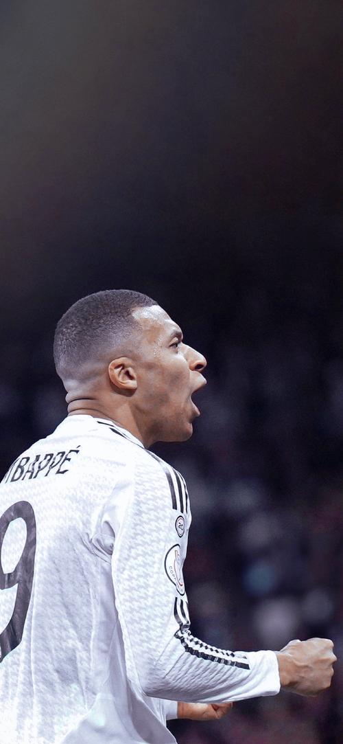 欧洲足球疯狂夜：拜仁造惨案，曼城大胜切尔西爆冷（欧洲足坛疯狂夜：拜仁酿惨案，曼城大捷，切尔西爆冷）